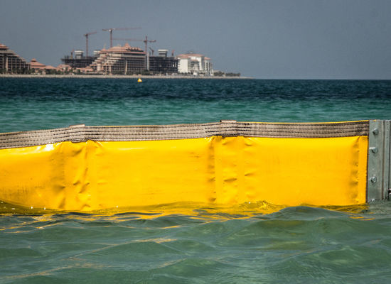 Litong Proteggere l'oceano Prevenire le fuoriuscite di olio combustibile Soluzione di contenimento Pvc Fence galleggiante Boom Silt Curtain