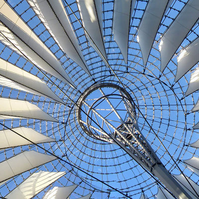Ingrosso Paesaggio esterno Canopy Tensile Parasole Stoffa Forza Struttura di membrana Struttura di camminata Stoffa Struttura Tensile